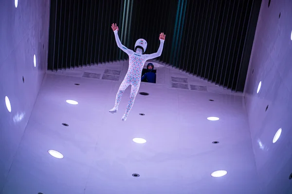 BASE Jumping Chamber